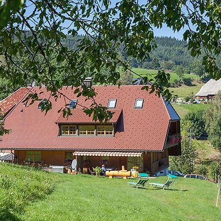 Ferienhaus Esche Hinterzarten Luaran gambar