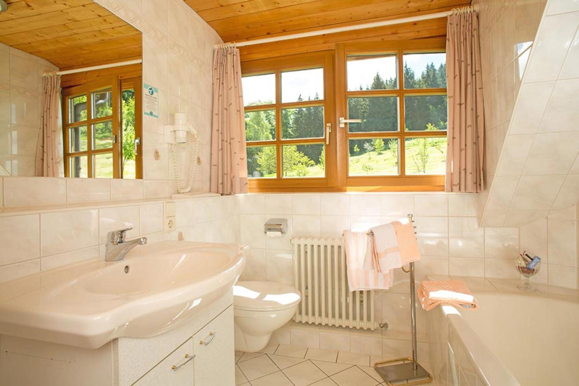 Ferienhaus Esche Hinterzarten Luaran gambar