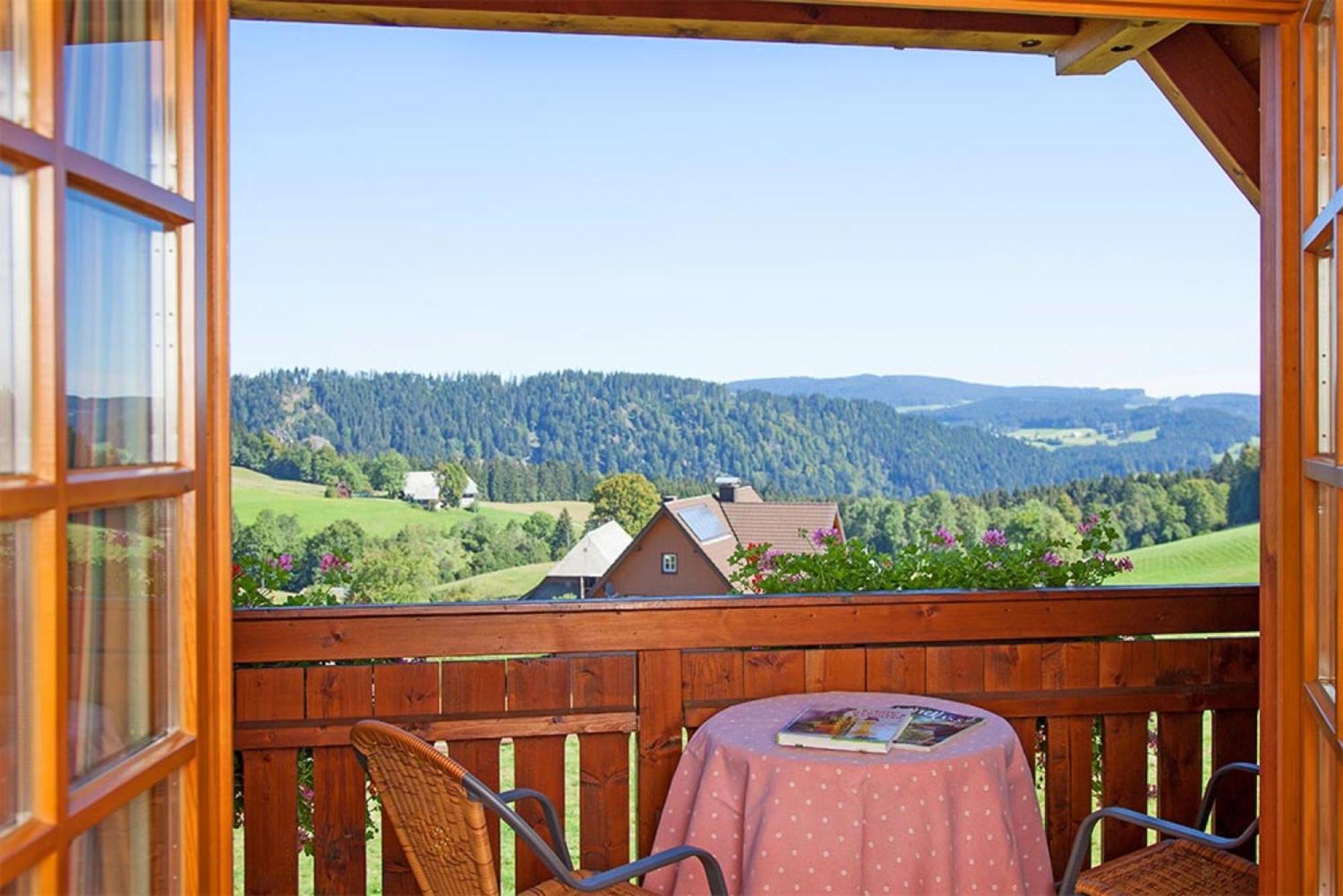 Ferienhaus Esche Hinterzarten Luaran gambar